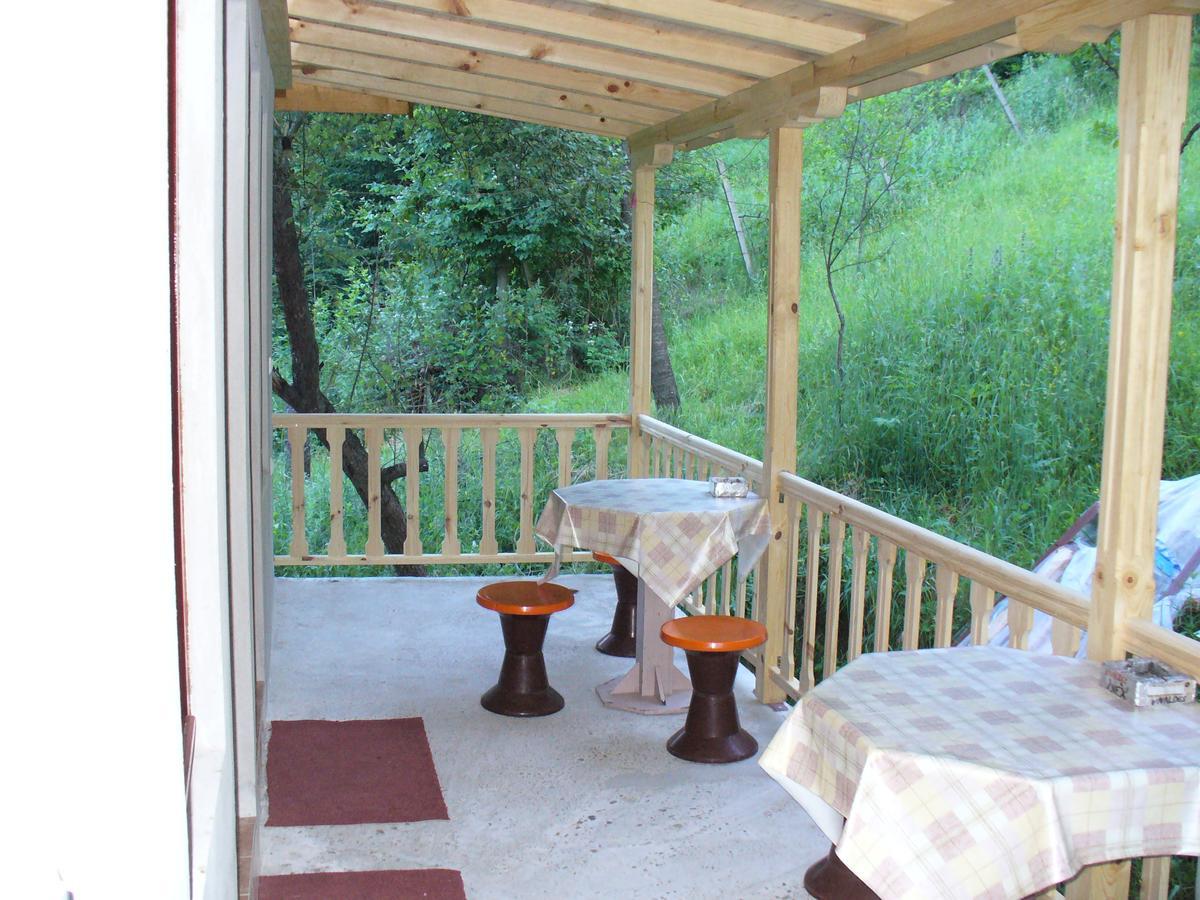 Mountain Sun Guest House Chiflik Buitenkant foto